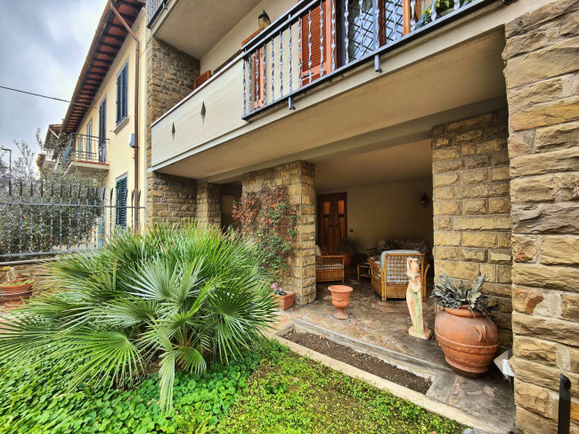 Villa in vendita a Sesto Fiorentino