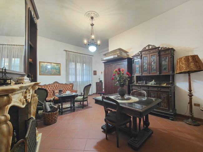 Casa singola in vendita a Campi Bisenzio