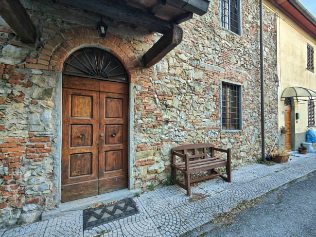 Casa singola in vendita a Carmignano