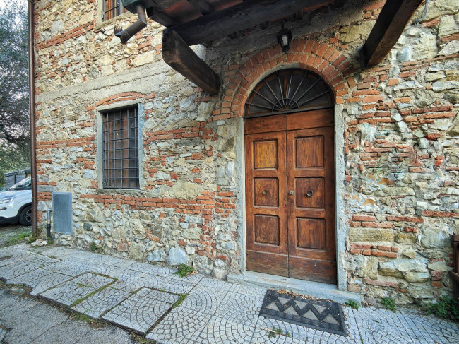 Casa singola in vendita a Carmignano