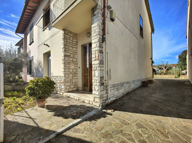 Casa singola in vendita a Campi Bisenzio