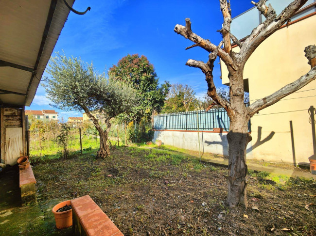 Casa singola in vendita a Campi Bisenzio