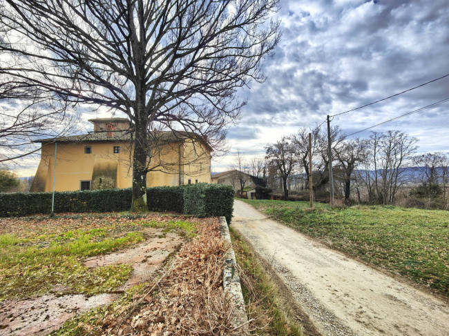 Villa in vendita a Scarperia e San Piero