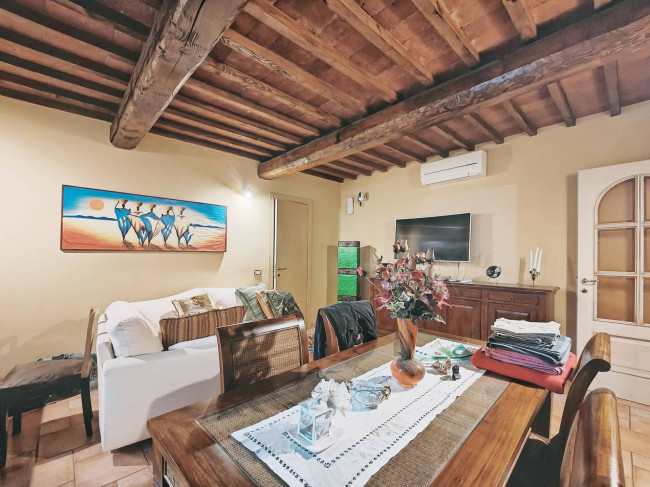 Casa singola in vendita a Prato