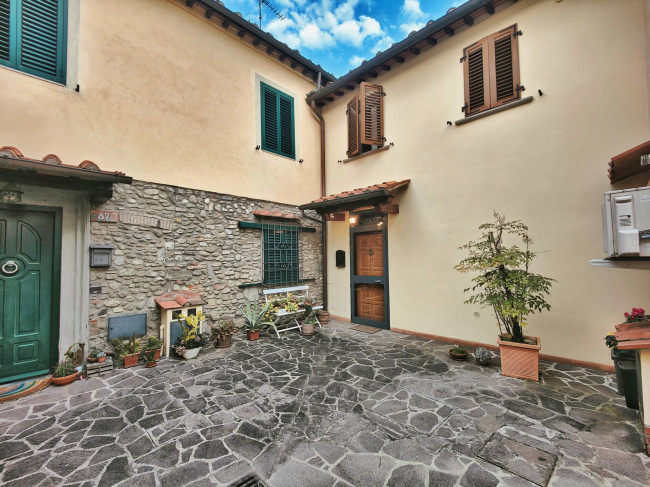 Casa singola in vendita a Prato