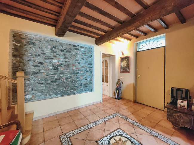 Casa singola in vendita a Prato