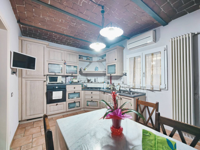 Casa singola in vendita a Prato