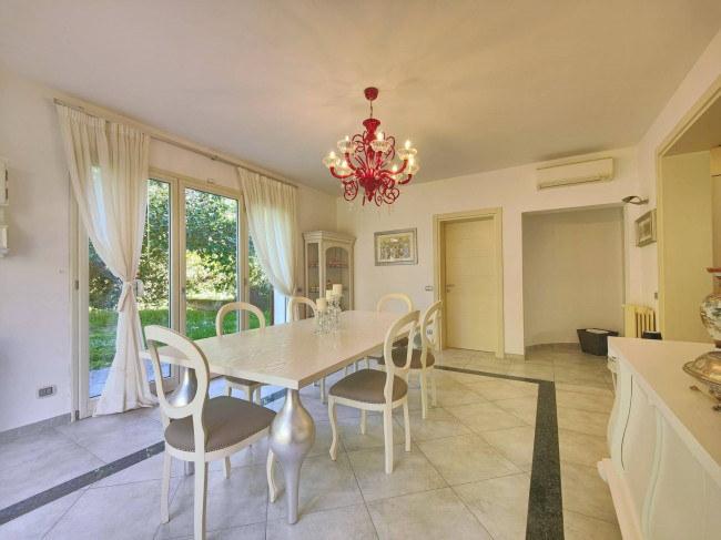 Villa in vendita a Campi Bisenzio