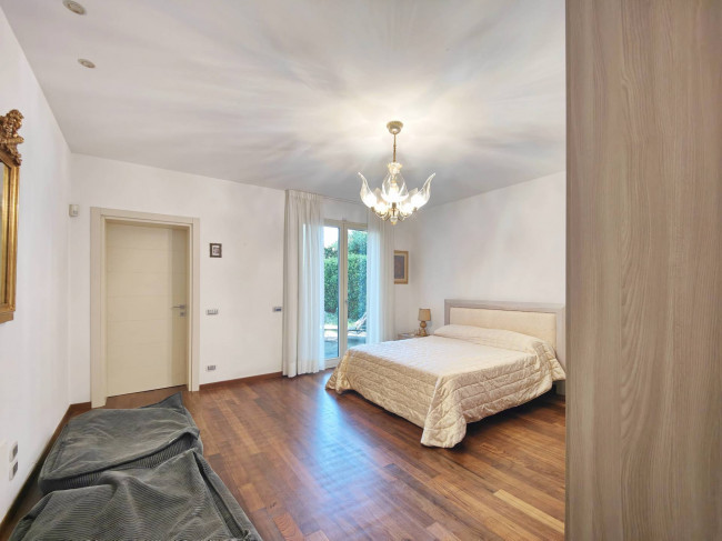 Villa in vendita a Campi Bisenzio