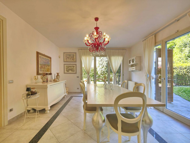 Villa in vendita a Campi Bisenzio