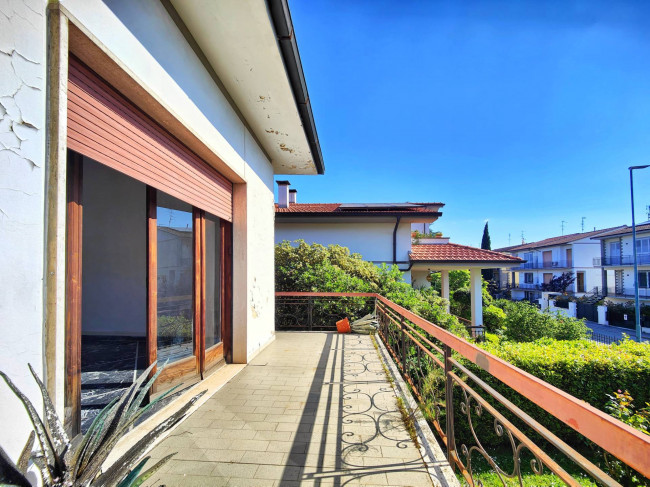 Villa in vendita a Campi Bisenzio