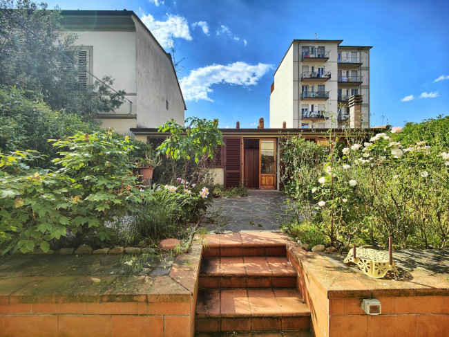 Casa singola in vendita a Sesto Fiorentino