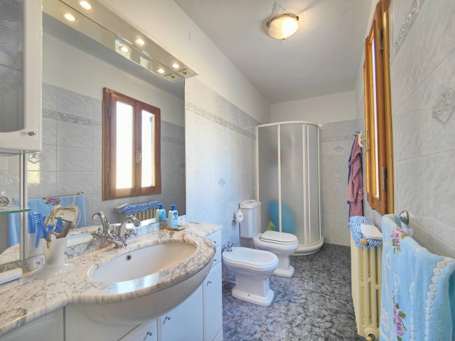Casa singola in vendita a Campi Bisenzio