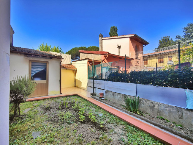 Casa singola in vendita a Campi Bisenzio