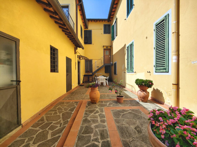 Villette a schiera in vendita a Campi Bisenzio