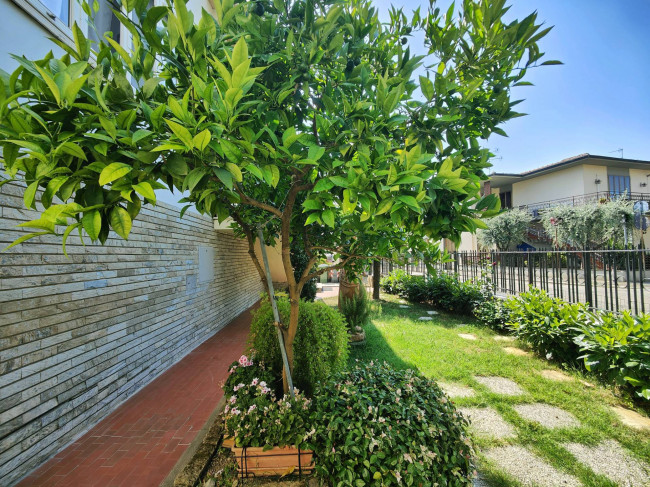 Villa in vendita a Campi Bisenzio