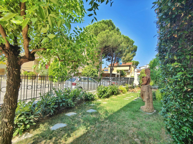 Villa in vendita a Campi Bisenzio