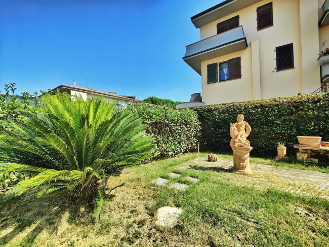 Villa in vendita a Campi Bisenzio