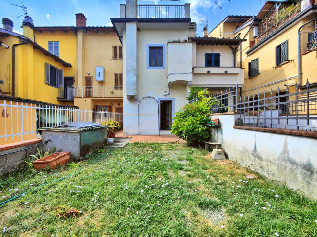 Casa singola in vendita a Poggio a Caiano