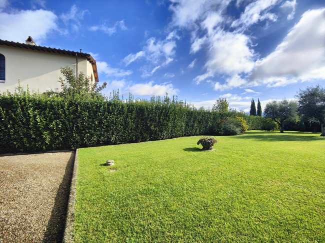 Villa in vendita a Campi Bisenzio