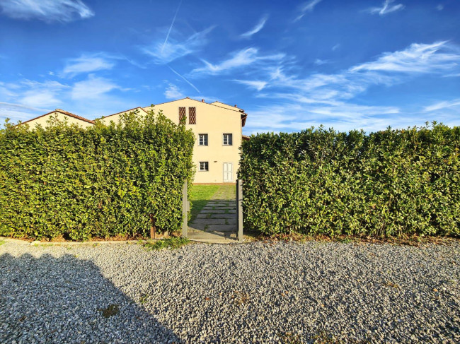 Casa singola in vendita a Prato