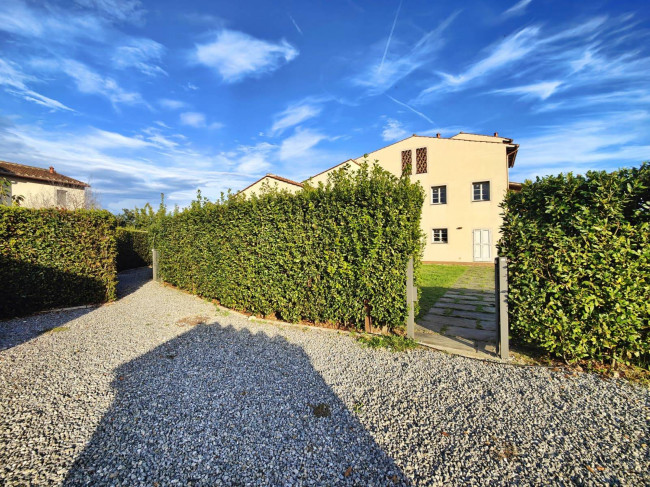 Casa singola in vendita a Prato