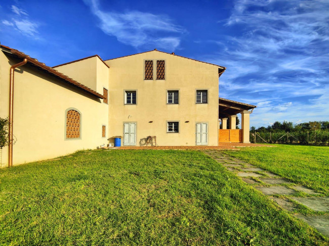 Casa singola in vendita a Prato