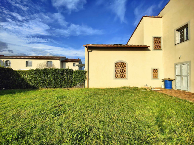 Casa singola in vendita a Prato