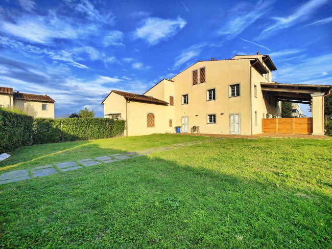 Casa singola in vendita a Prato