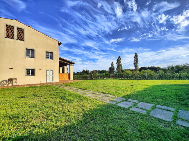 Casa singola in vendita a Prato
