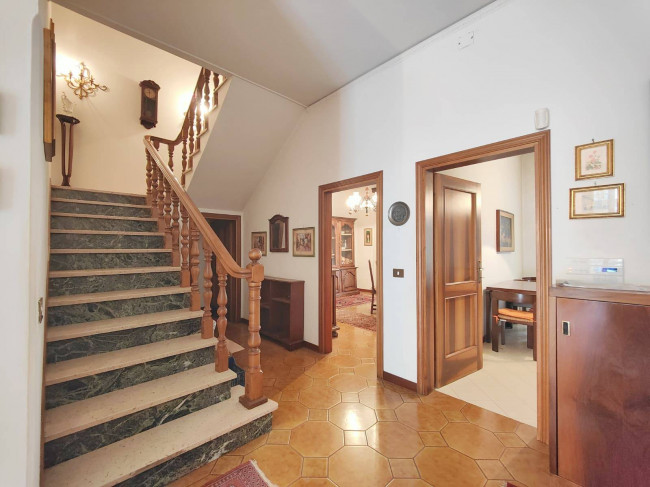 Casa singola in vendita a Prato