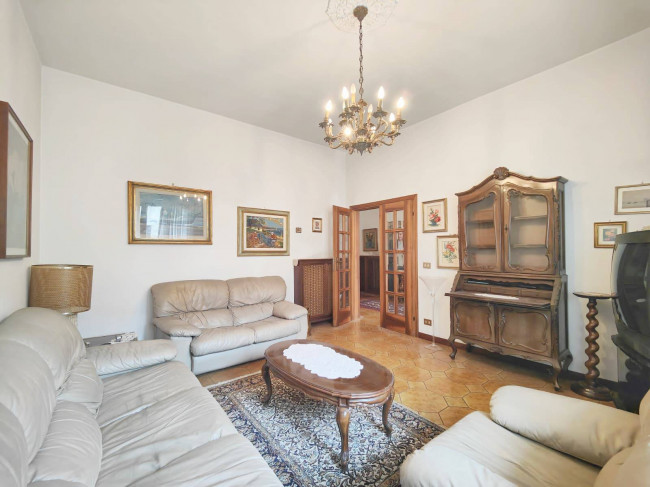 Casa singola in vendita a Prato
