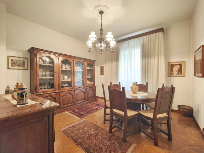 Casa singola in vendita a Prato