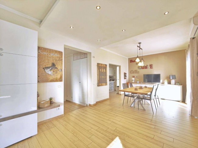 Casa singola in vendita a Campi Bisenzio