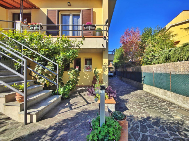 Casa singola in vendita a Campi Bisenzio