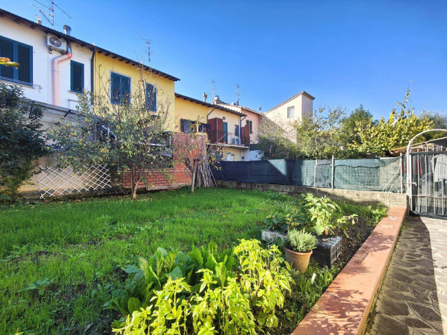 Casa singola in vendita a Campi Bisenzio