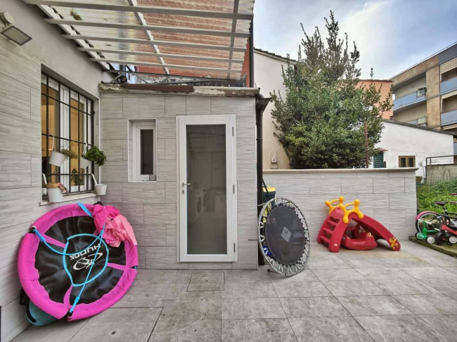 Casa singola in vendita a Campi Bisenzio