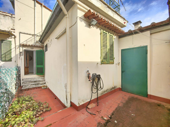Casa singola in vendita a Campi Bisenzio