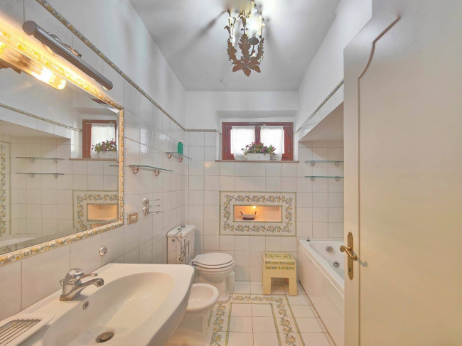 Casa singola in vendita a Campi Bisenzio