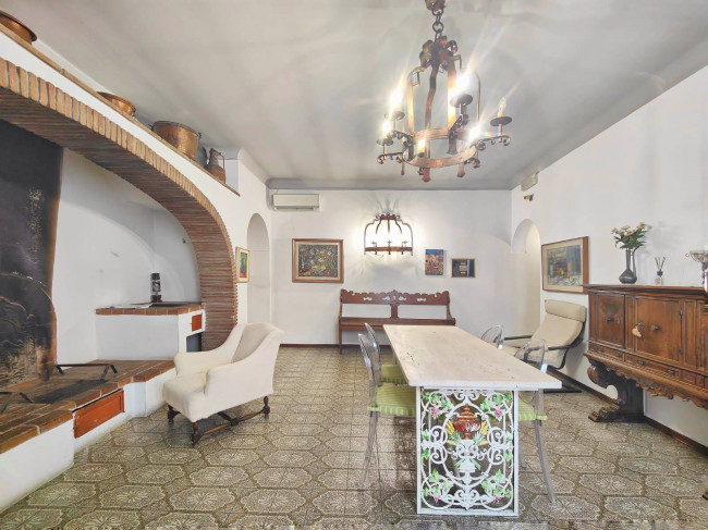 Casa singola in vendita a Campi Bisenzio