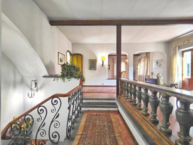 Casa singola in vendita a Campi Bisenzio