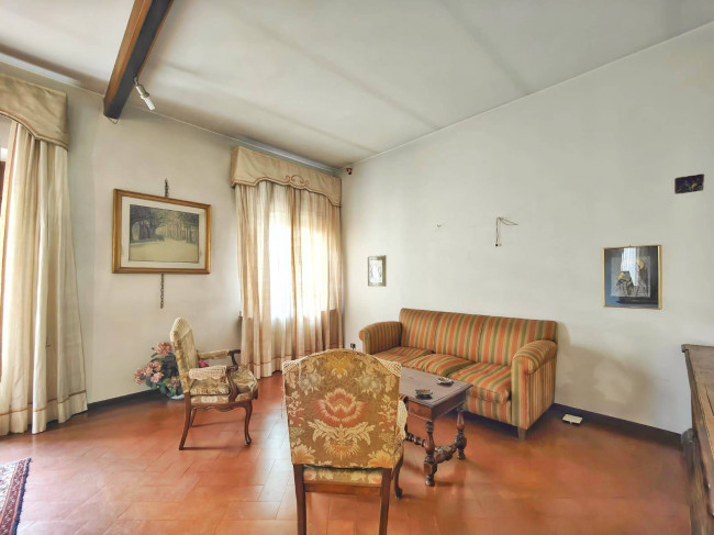 Casa singola in vendita a Campi Bisenzio