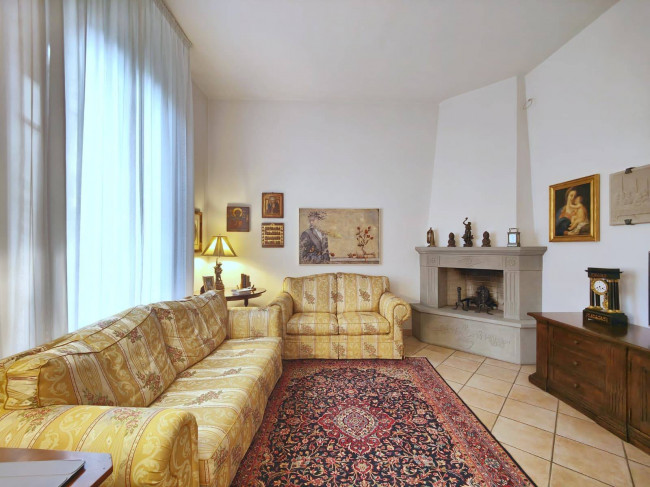 Casa singola in vendita a Prato