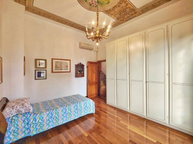 Casa singola in vendita a Prato