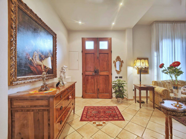 Casa singola in vendita a Prato