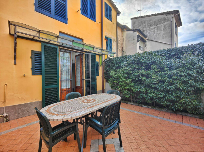Casa singola in vendita a Prato