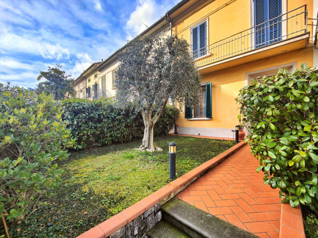 Casa singola in vendita a Prato