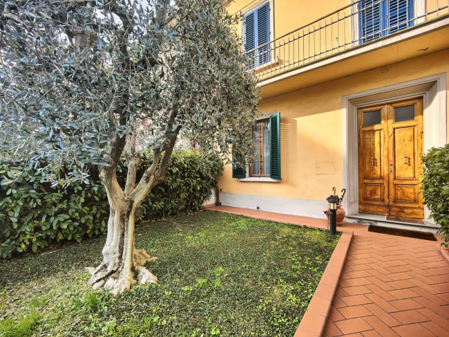 Casa singola in vendita a Prato