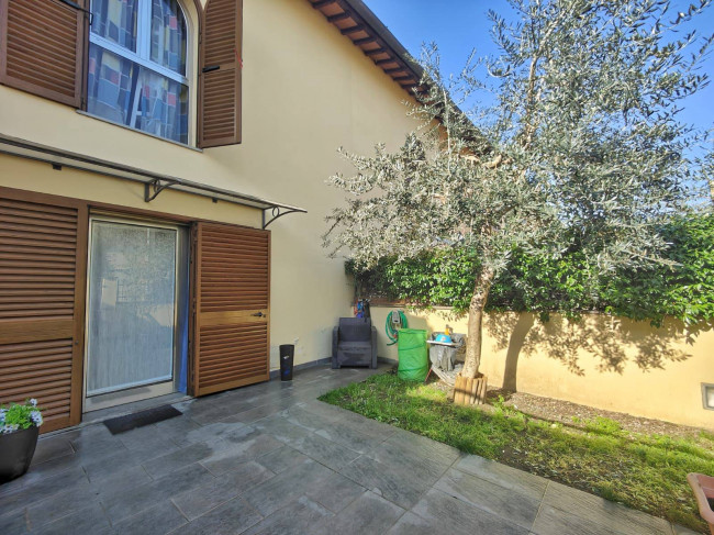 Casa singola in vendita a Prato