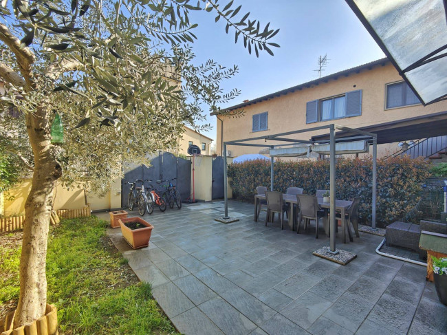 Casa singola in vendita a Prato